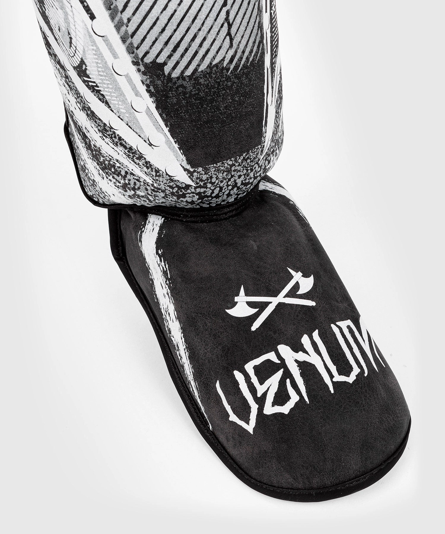 Venum GLDTR 4.0 Shinguards